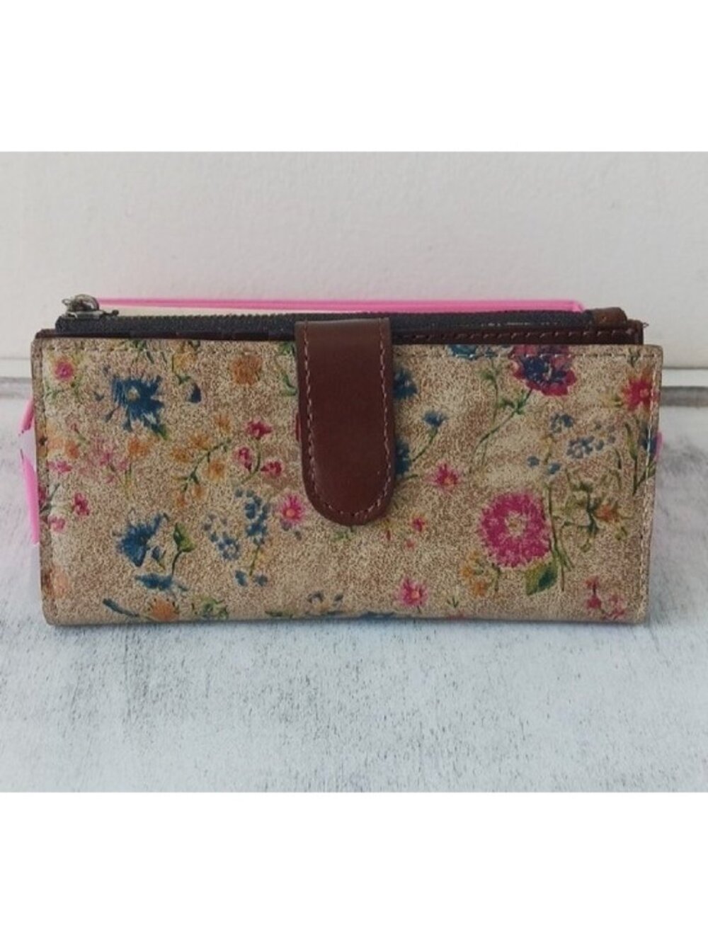 PATRICIA NASH Nazari Prairie Rose Leather Bi- Fold Continental Tan Floral Wallet